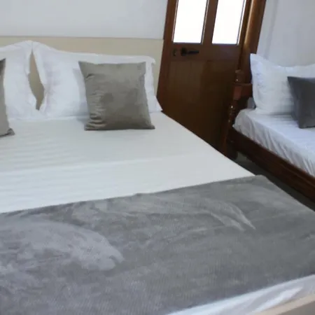 Deni's Family In New Blvd 公寓 *