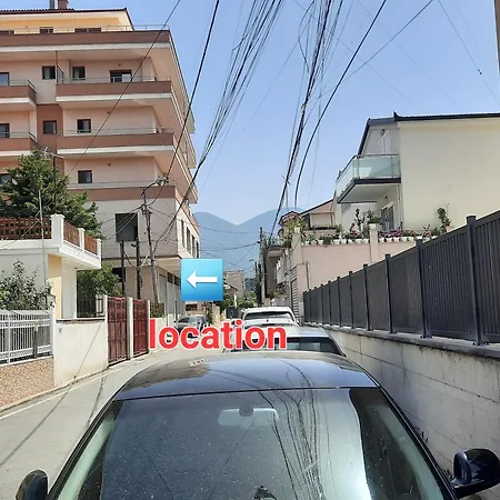 Deni's Family In New Blvd