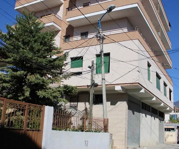 Deni's Family In New Blvd Apartment *