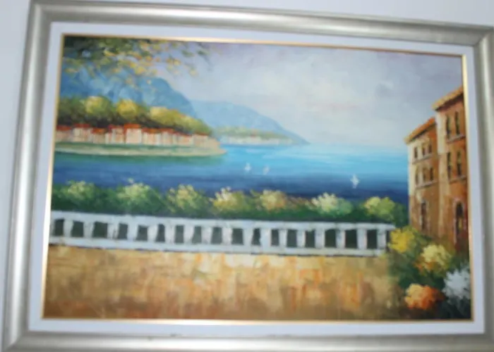 Deni's Family In New Blvd