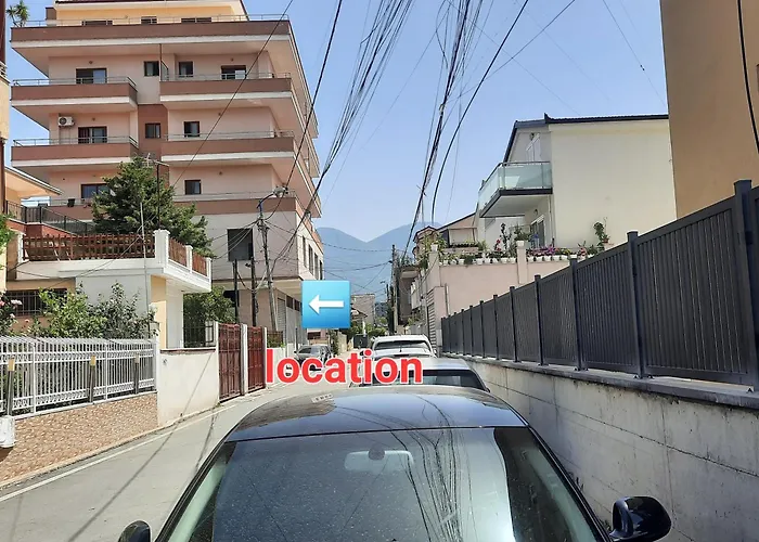 Deni's Family In New Blvd